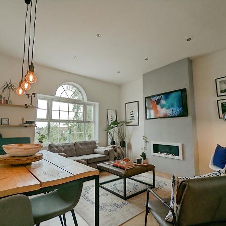 Spacious, Mid-Century 1 Bedroom Apartment Quedgeley Esterno foto